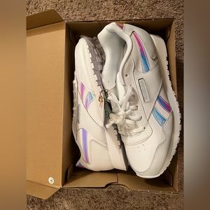 Reebok glide white shoes